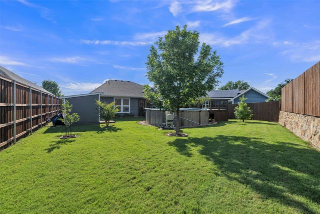 721 W Kimball Street, Mansfield, TX 76063