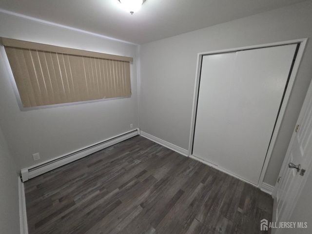 17 Colton Road, Edison, NJ 08817
