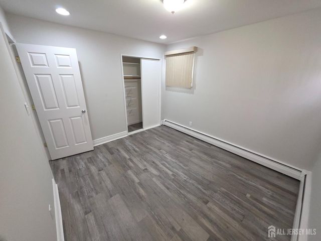 17 Colton Road, Edison, NJ 08817