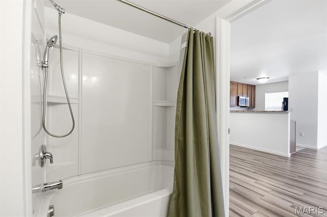 9755 Newham Drive 10D, St Louis, MO 63123