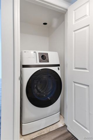 9755 Newham Drive 10D, St Louis, MO 63123