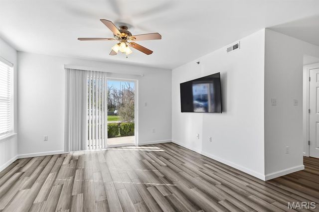 9755 Newham Drive 10D, St Louis, MO 63123