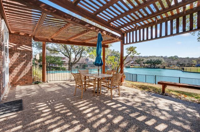 3004 Waterway Court, Arlington, TX 76012