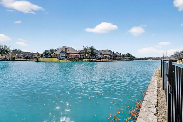 3004 Waterway Court, Arlington, TX 76012