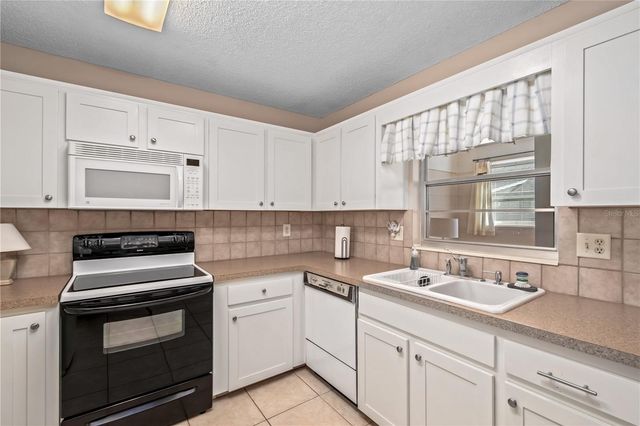 8650 SW 94TH LANE C, Ocala, FL 34481