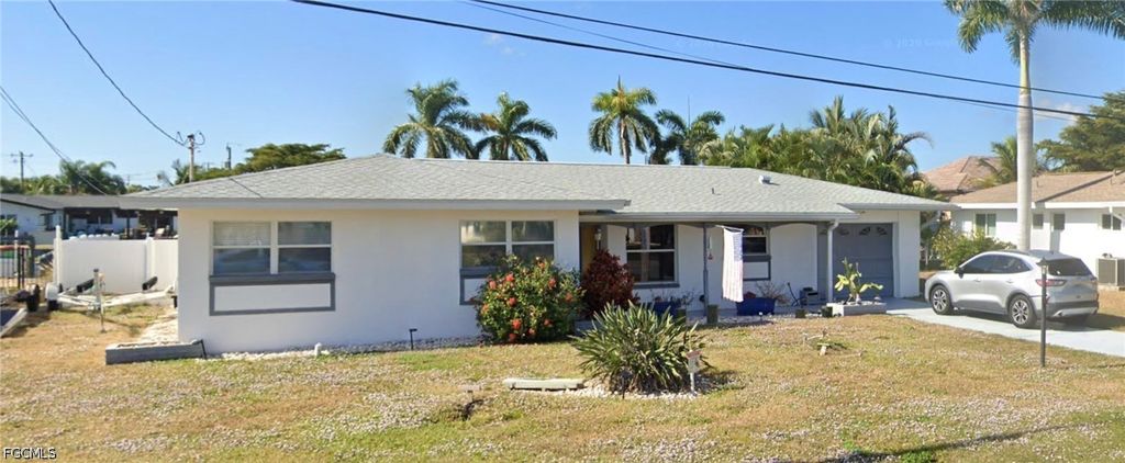 5242 Seagull CT, Cape Coral, FL 33904