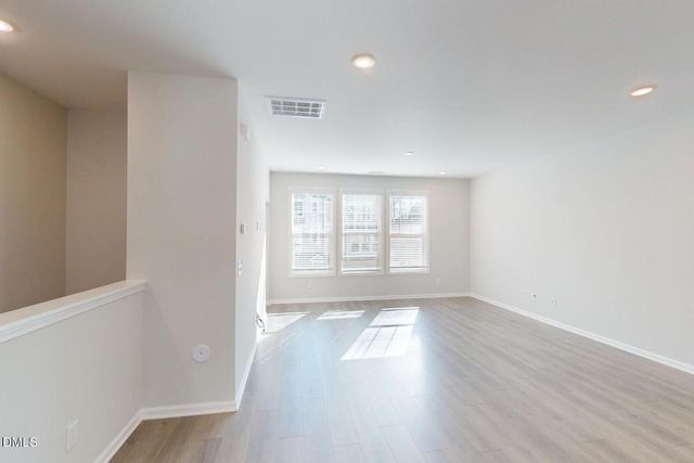 5019 Jowett'S Walk Drive 33, Cary, NC 27519