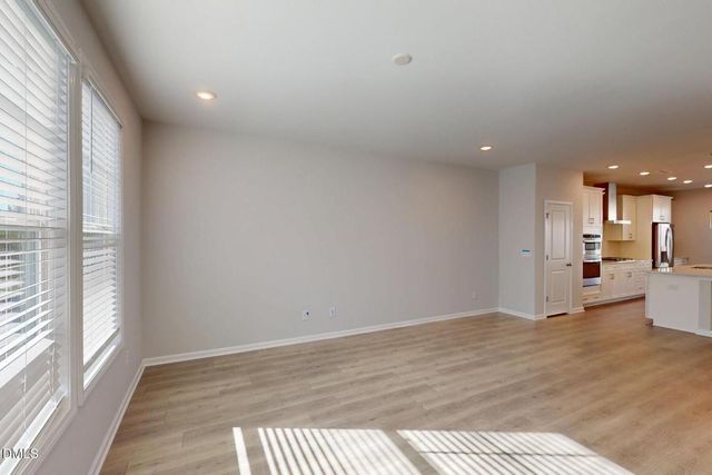 5019 Jowett'S Walk Drive 33, Cary, NC 27519