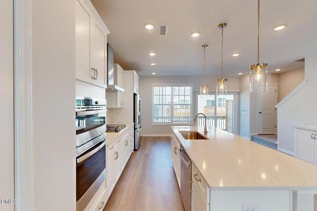 5019 Jowett'S Walk Drive 33, Cary, NC 27519