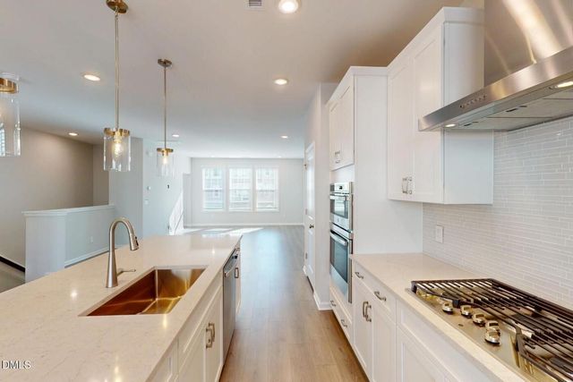 5019 Jowett'S Walk Drive 33, Cary, NC 27519