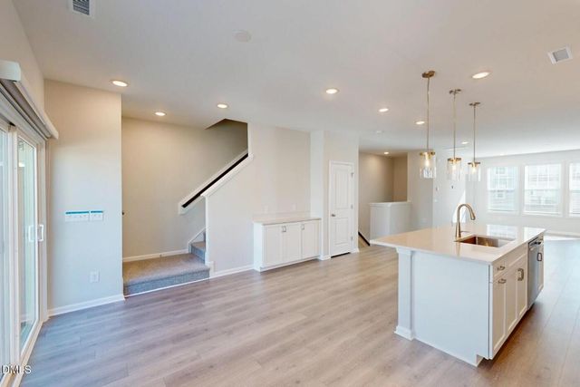 5019 Jowett'S Walk Drive 33, Cary, NC 27519