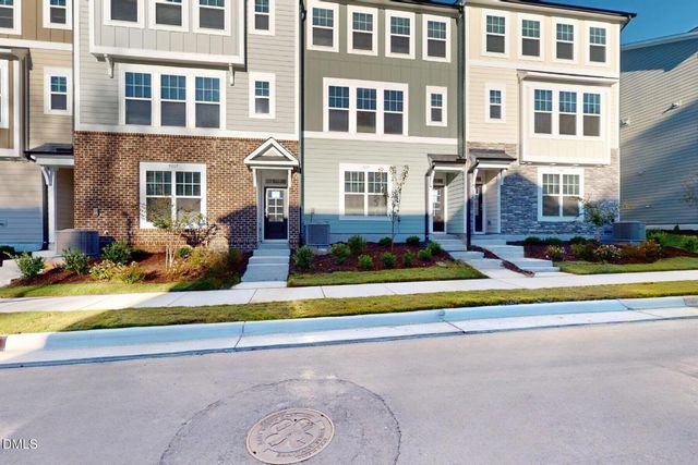 5019 Jowett'S Walk Drive 33, Cary, NC 27519