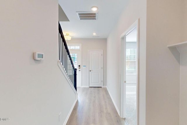 5019 Jowett'S Walk Drive 33, Cary, NC 27519