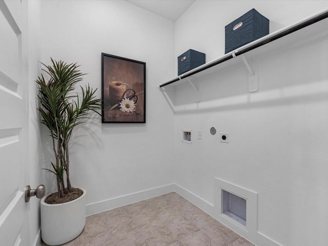 6913 Nubuck Drive, Montgomery, TX 77316