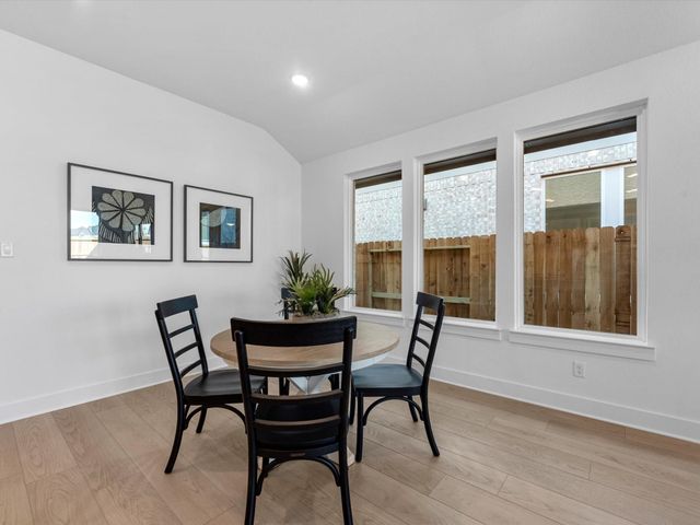 6913 Nubuck Drive, Montgomery, TX 77316