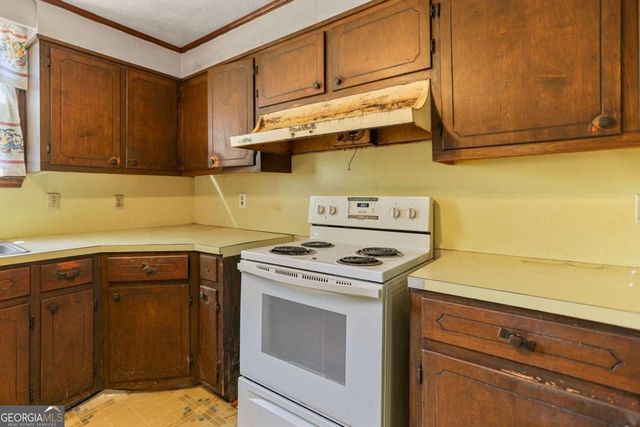 143 Cedar Creek Road, Newnan, GA 30263