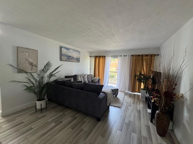 8955 Wiles Road 206, Coral Springs, FL 33067