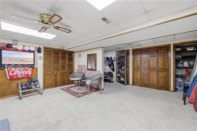 4680 N OLIVE Street, Kansas City, MO 64116