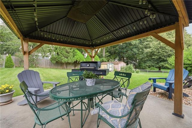 4680 N OLIVE Street, Kansas City, MO 64116