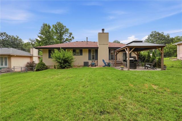 4680 N OLIVE Street, Kansas City, MO 64116