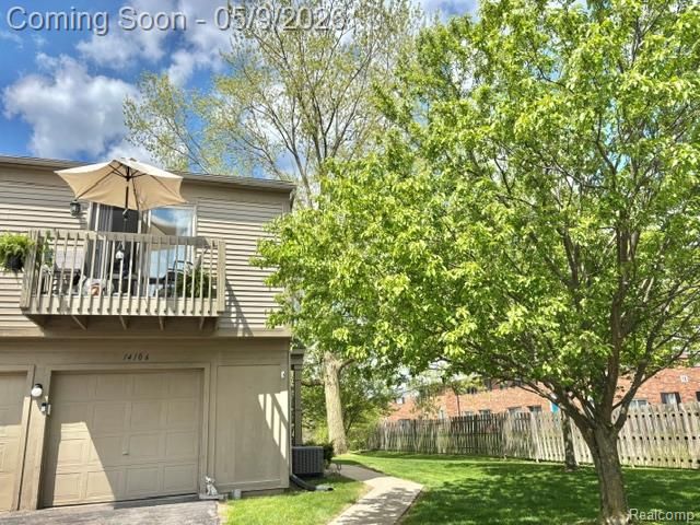 14106 WATERSWAY Drive 40, Gibraltar, MI 48173