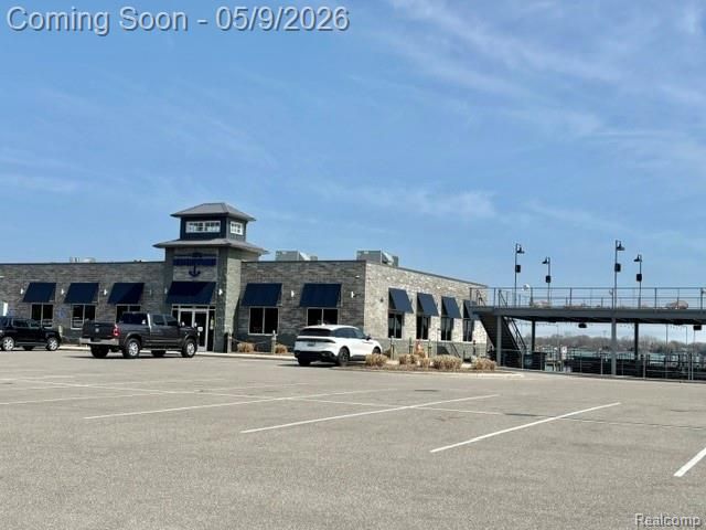 14106 WATERSWAY Drive 40, Gibraltar, MI 48173