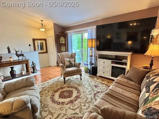 14106 WATERSWAY Drive 40, Gibraltar, MI 48173