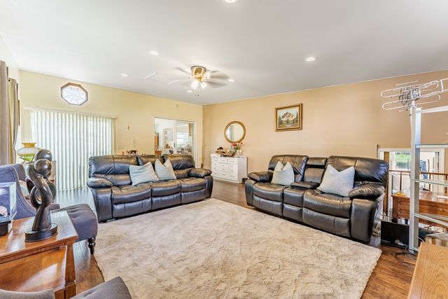 93 E Craig Drive, Chicago Heights, IL 60411