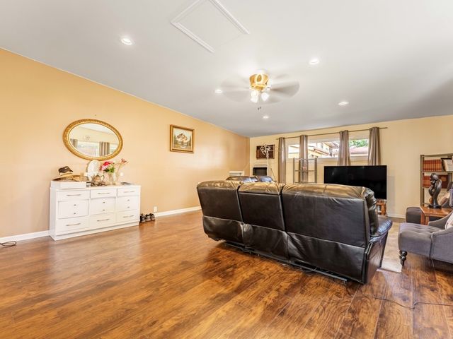 93 E Craig Drive, Chicago Heights, IL 60411