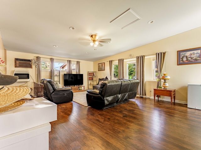 93 E Craig Drive, Chicago Heights, IL 60411