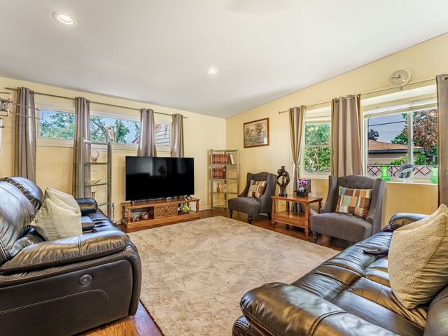 93 E Craig Drive, Chicago Heights, IL 60411
