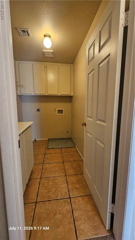 3205 Shallow Point Circle, Las Vegas, NV 89117
