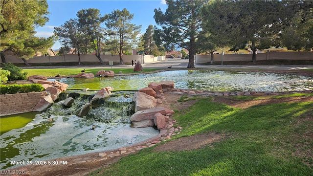 3205 Shallow Point Circle, Las Vegas, NV 89117