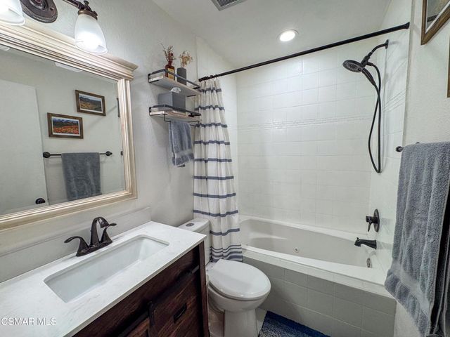 6579 Harvard Street, Moorpark, CA 93021