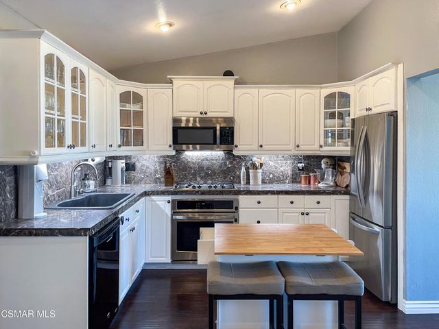 6579 Harvard Street, Moorpark, CA 93021