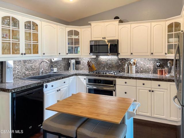 6579 Harvard Street, Moorpark, CA 93021