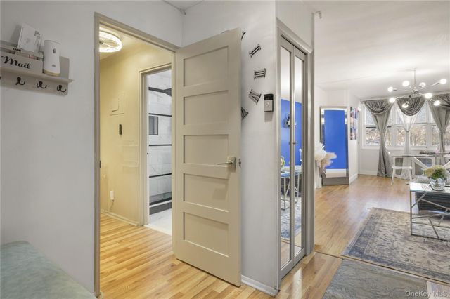 98 Dehaven Drive 3G, Yonkers, NY 10703