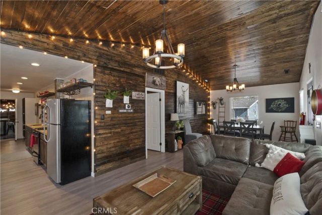 44634 Barton, Sugarloaf, CA 92386