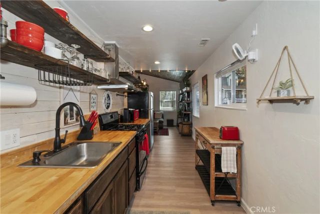 44634 Barton, Sugarloaf, CA 92386