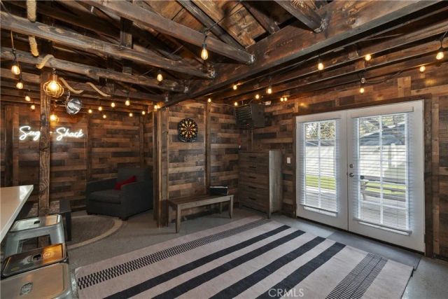 44634 Barton, Sugarloaf, CA 92386