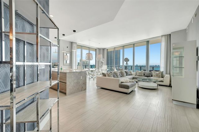 1300 S Miami Avenue PH5001, Miami, FL 33130