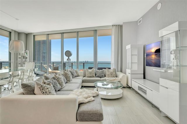 1300 S Miami Avenue PH5001, Miami, FL 33130