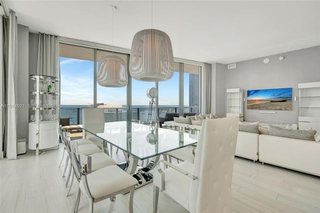 1300 S Miami Avenue PH5001, Miami, FL 33130