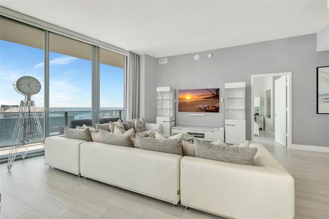 1300 S Miami Avenue PH5001, Miami, FL 33130