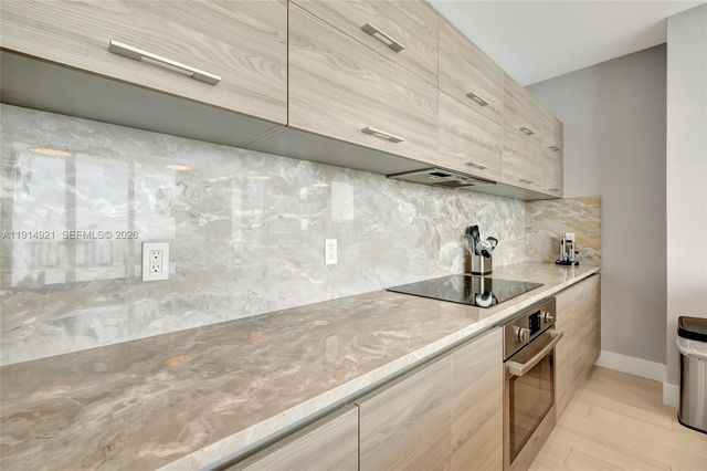 1300 S Miami Avenue PH5001, Miami, FL 33130