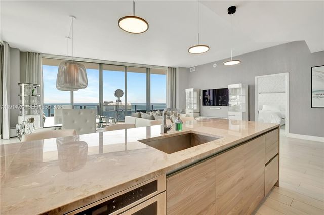 1300 S Miami Avenue PH5001, Miami, FL 33130