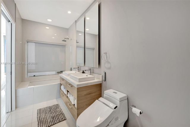 1300 S Miami Avenue PH5001, Miami, FL 33130