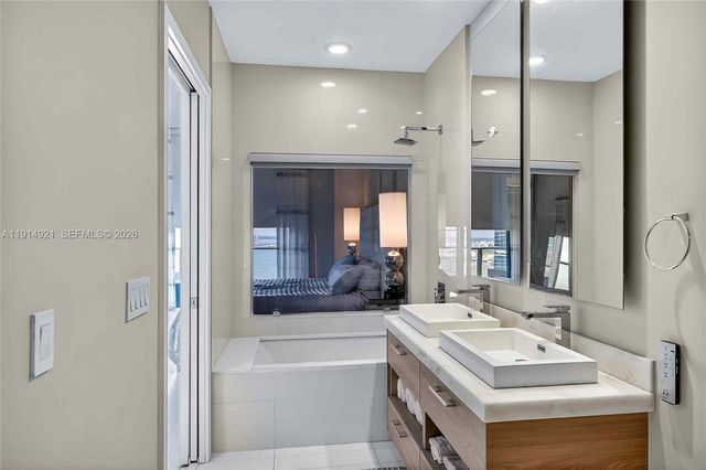 1300 S Miami Avenue PH5001, Miami, FL 33130