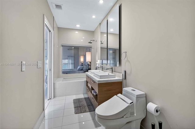 1300 S Miami Avenue PH5001, Miami, FL 33130