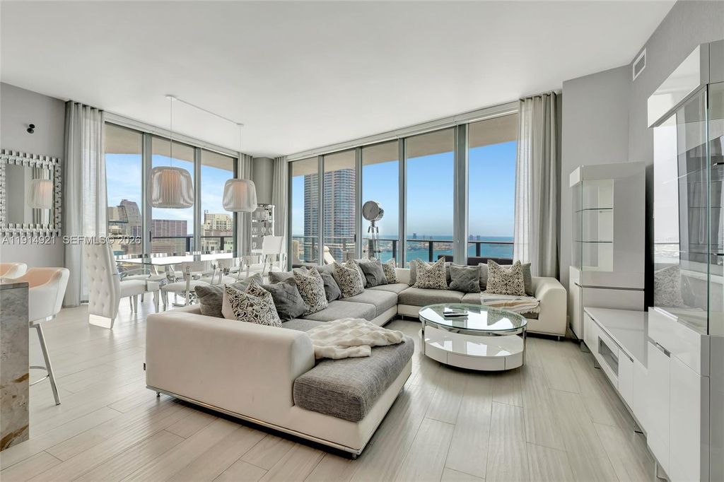 1300 S Miami Avenue PH5001, Miami, FL 33130
